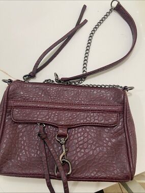 Yoki Wine Textured Pebbled Crossbody Bag with Chain Strap